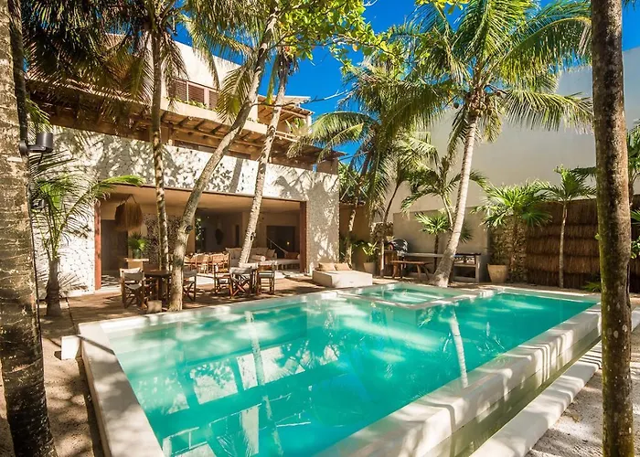 Privada Soliman Bay Pets Welcome! *