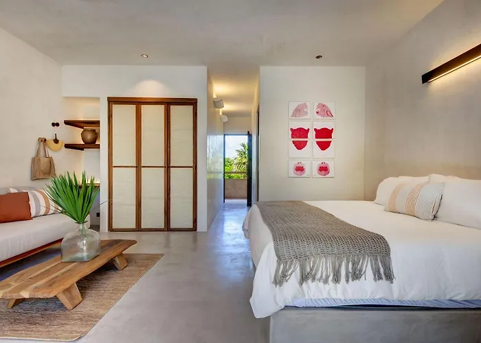 Privada Soliman Bay Pets Welcome! Villa